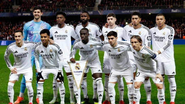 Real Madrid – CLB vĩ đại nhất lịch sử Champions League 2 ANYlcfBeSIrP9Vzv eblLRZ1 M3M5DJTrSi8rEHsuhQb3U1FUMZierU4blYyoFiIcOwZffx1d f2MEbYZMctVHSY081XljwZzY 5