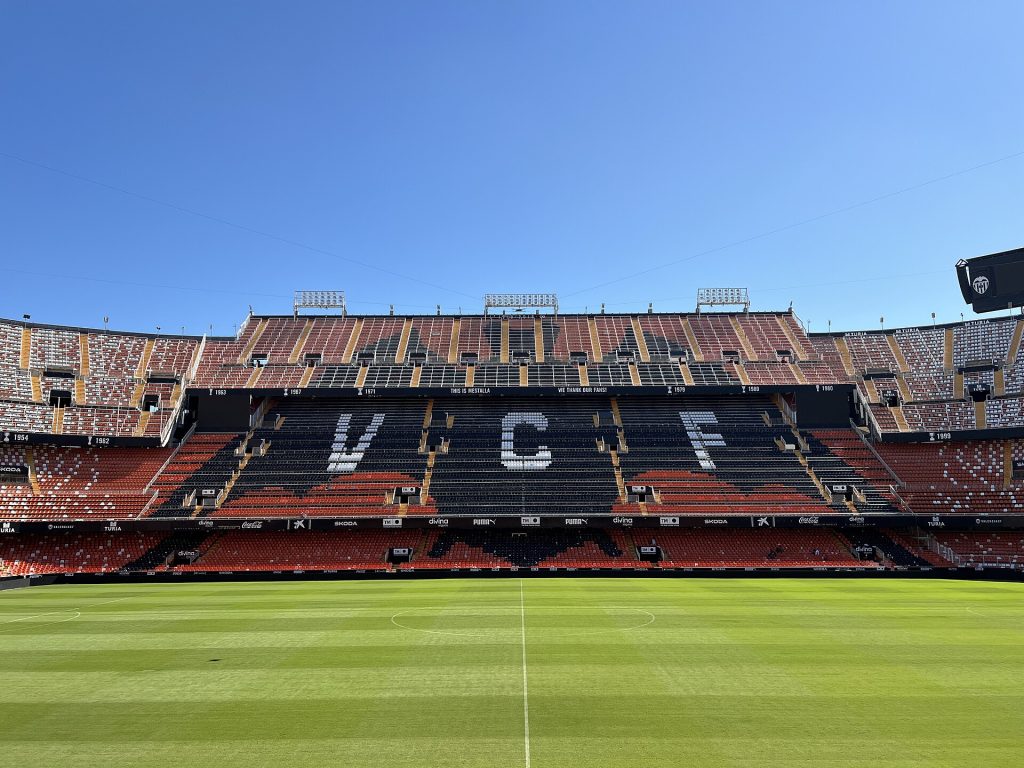 Nhận định Thái Lan – Việt Nam: Chờ đòn chuyển trạng thái ở Bandung 5 Sân Mestalla của Valencia tại giải La Liga